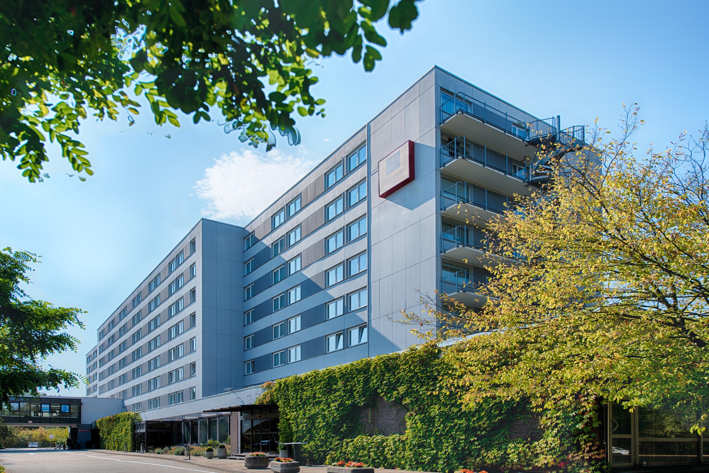 Hotel Leonardo Frankfurt South 4*