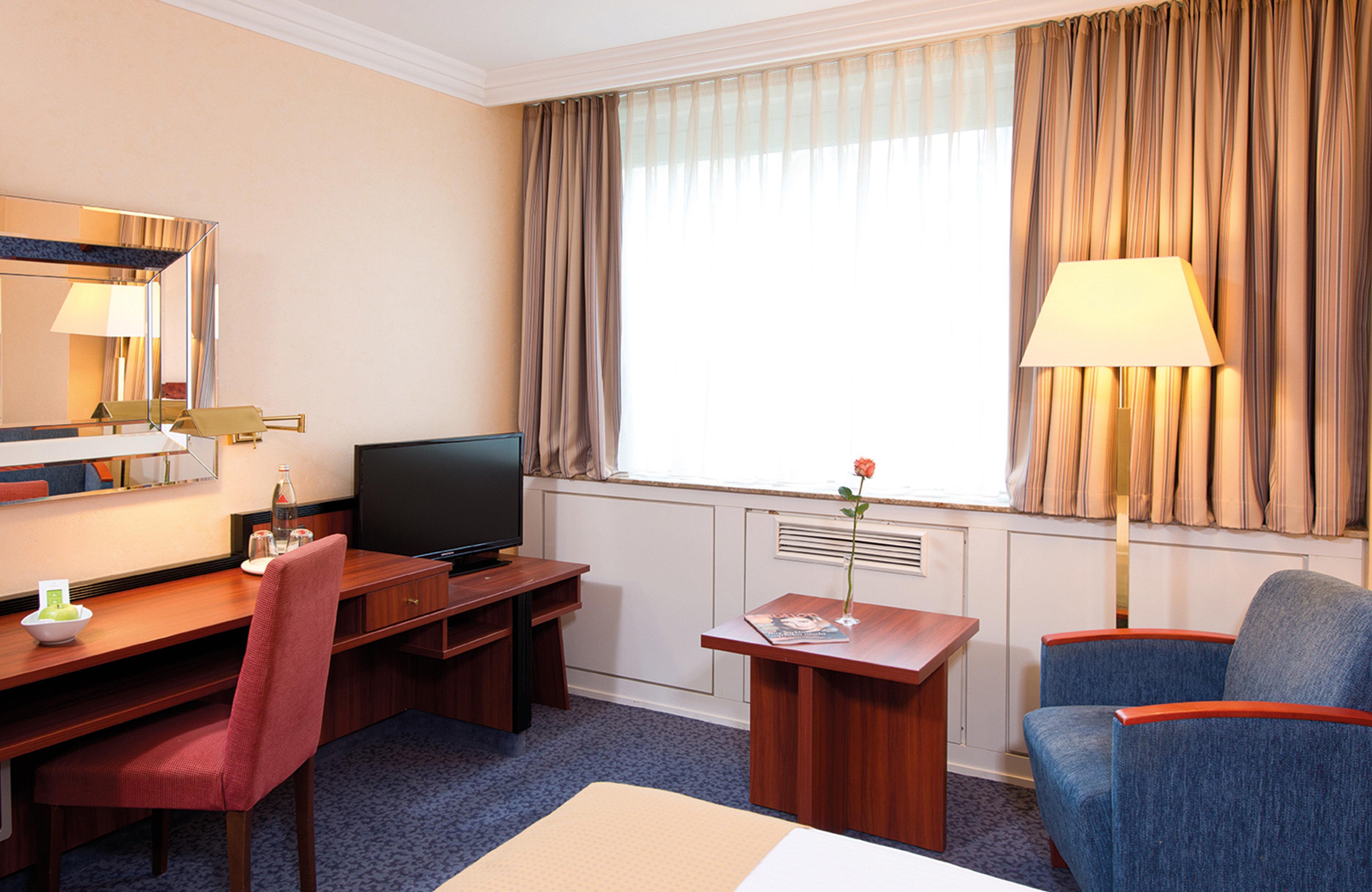 Hotel Leonardo Frankfurt South 4*